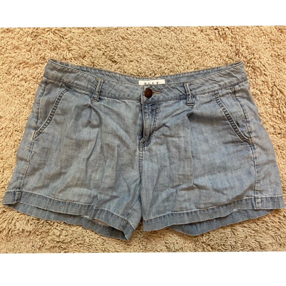 Light blue shorts, size 6